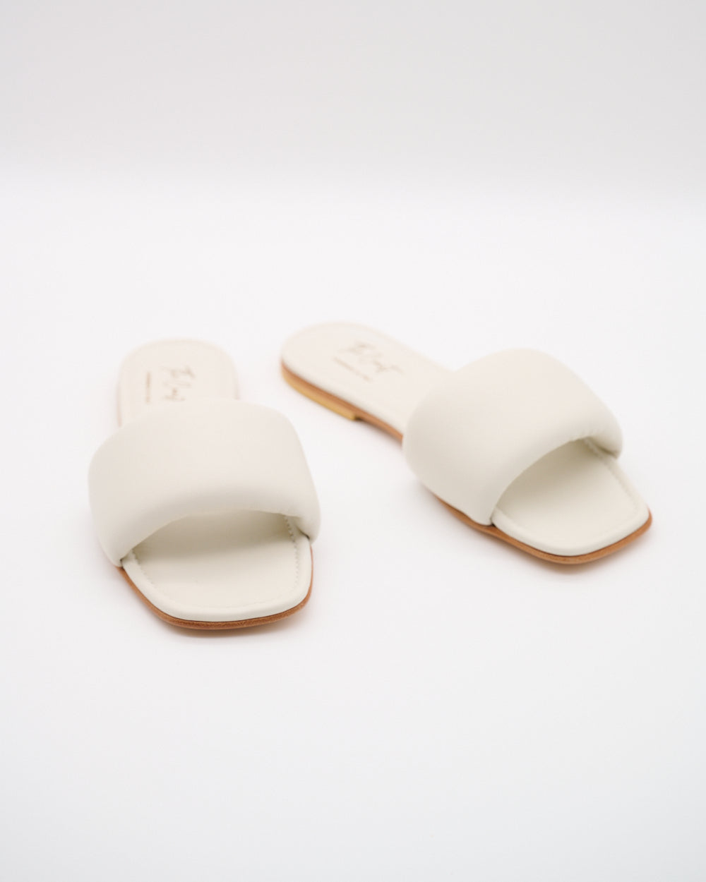 Adriana Leder Slipper für Damen in Creme