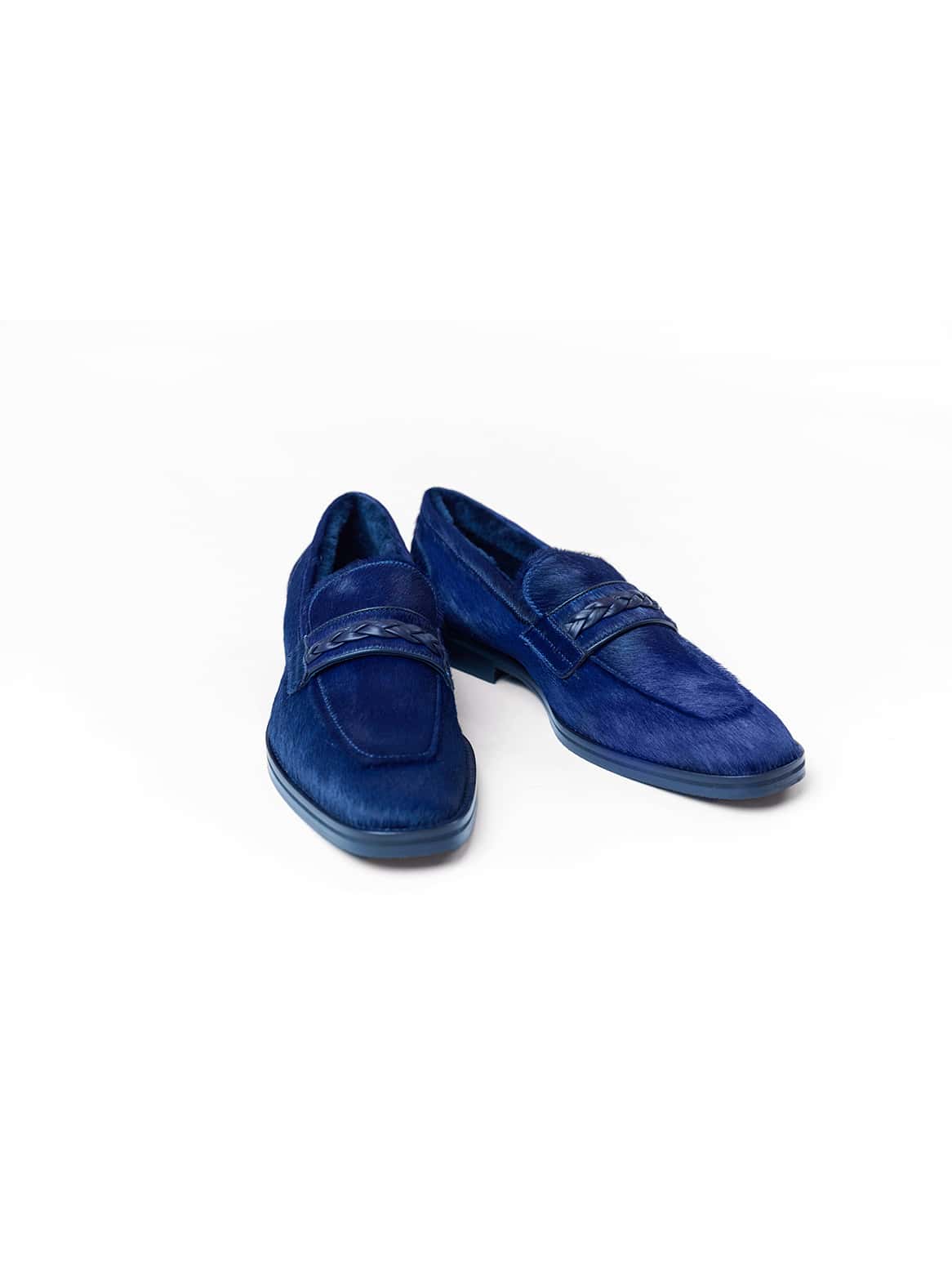 Eleganter Loafer mit Fellfutter – leicht schräg von oben