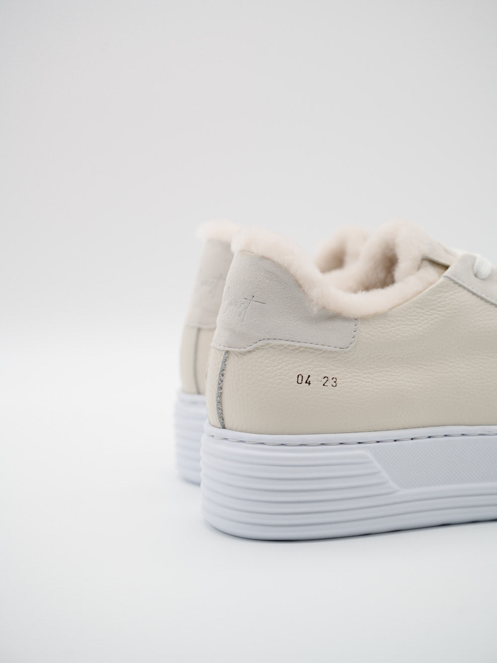 Creme Leder Sneaker Damen Rückseite Karina limitiert