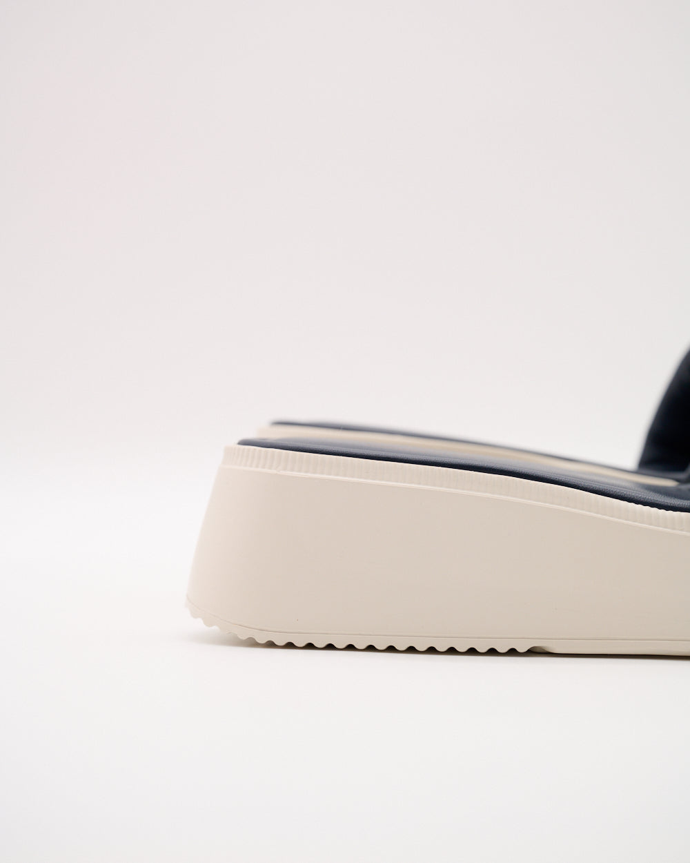 Isabella Leder Slipper für Damen in Dunkelblau
