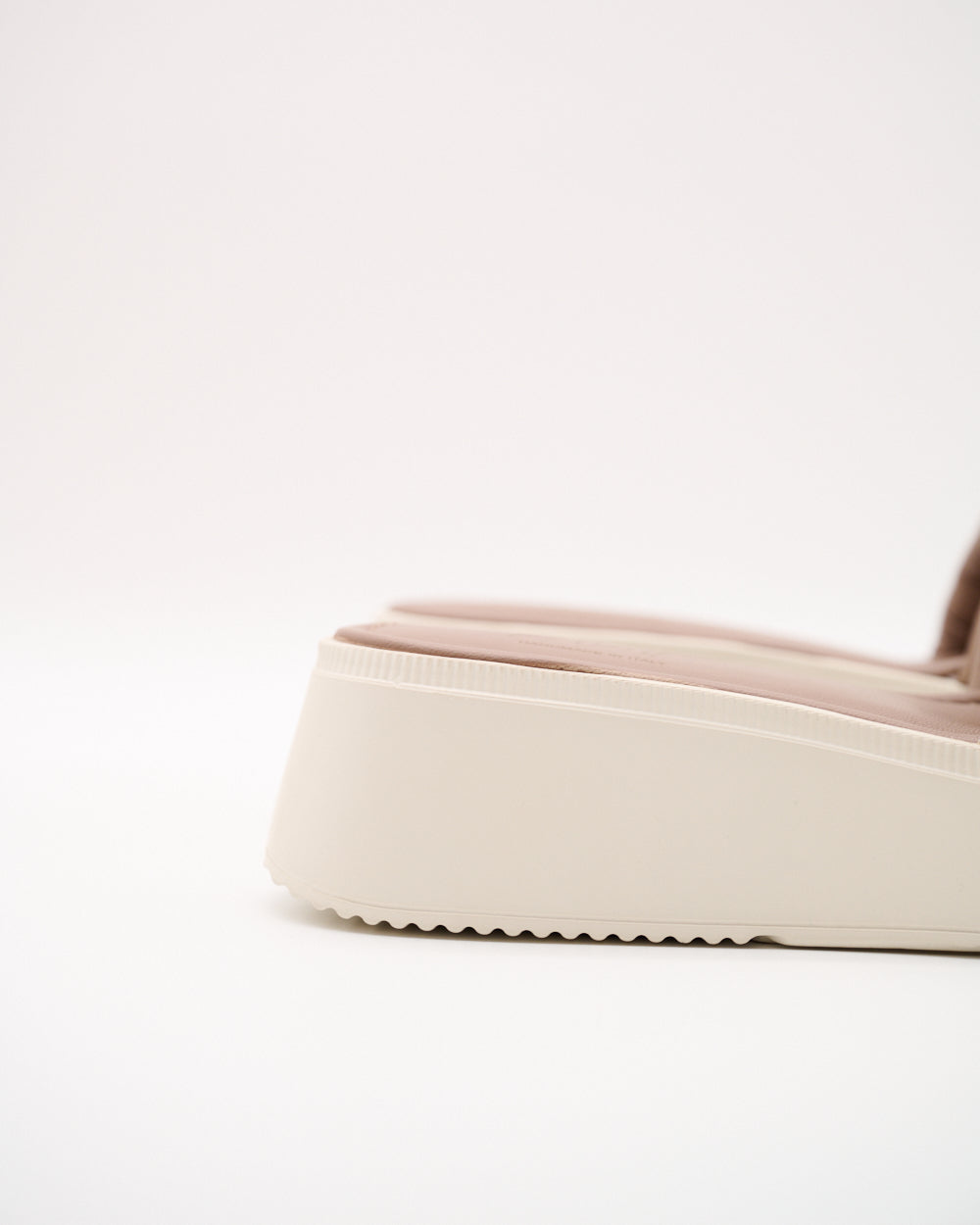 Isabella Leder Slipper für Damen in Taupe