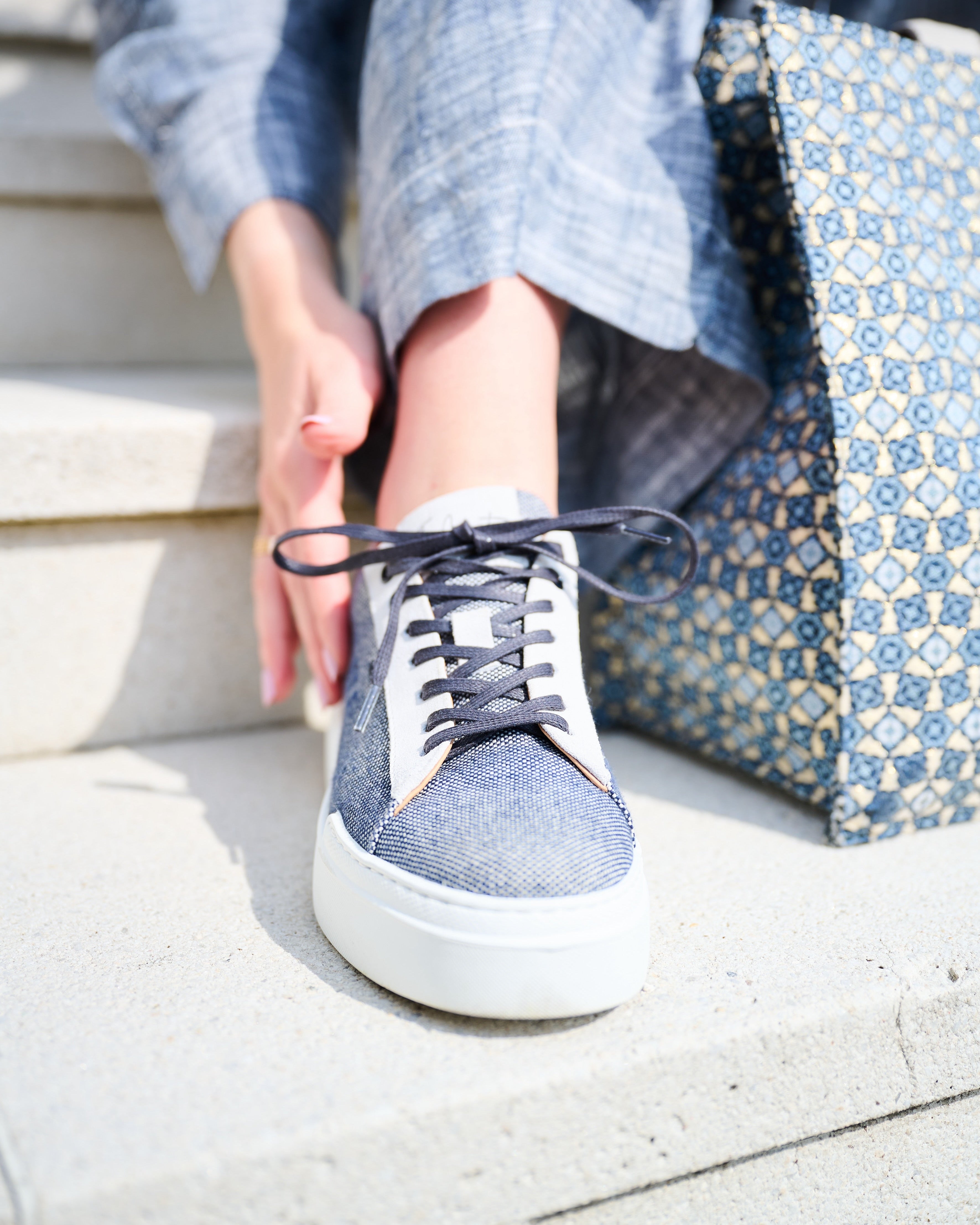 Siena limitierte Canvas Sneaker für Damen in Dunkelblau