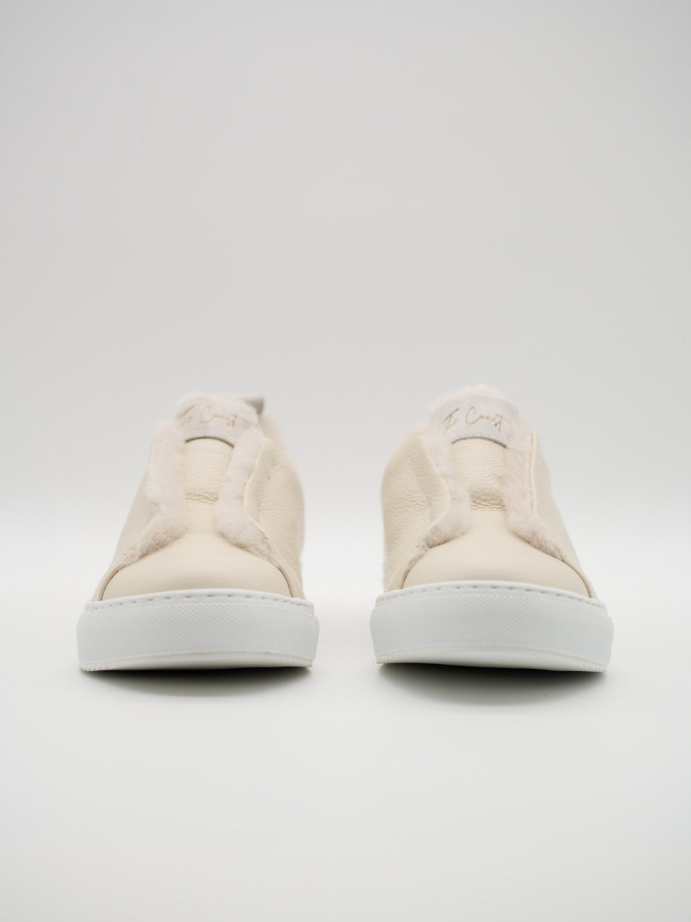 New Lexi Sneaker Vorderansicht minimalistisch