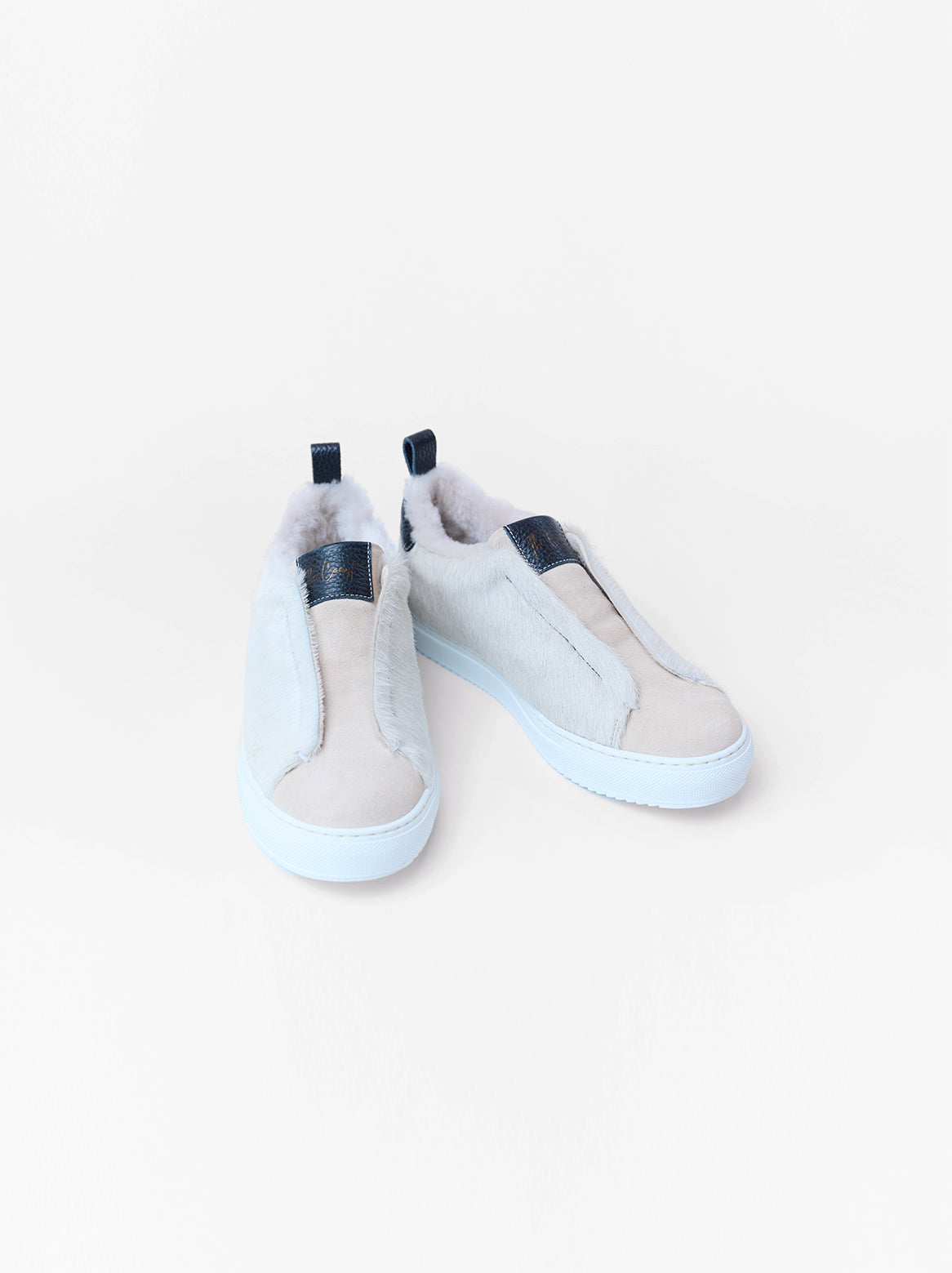Slip-In Sneakers Alexa – minimalistisch in Schwarz und Creme