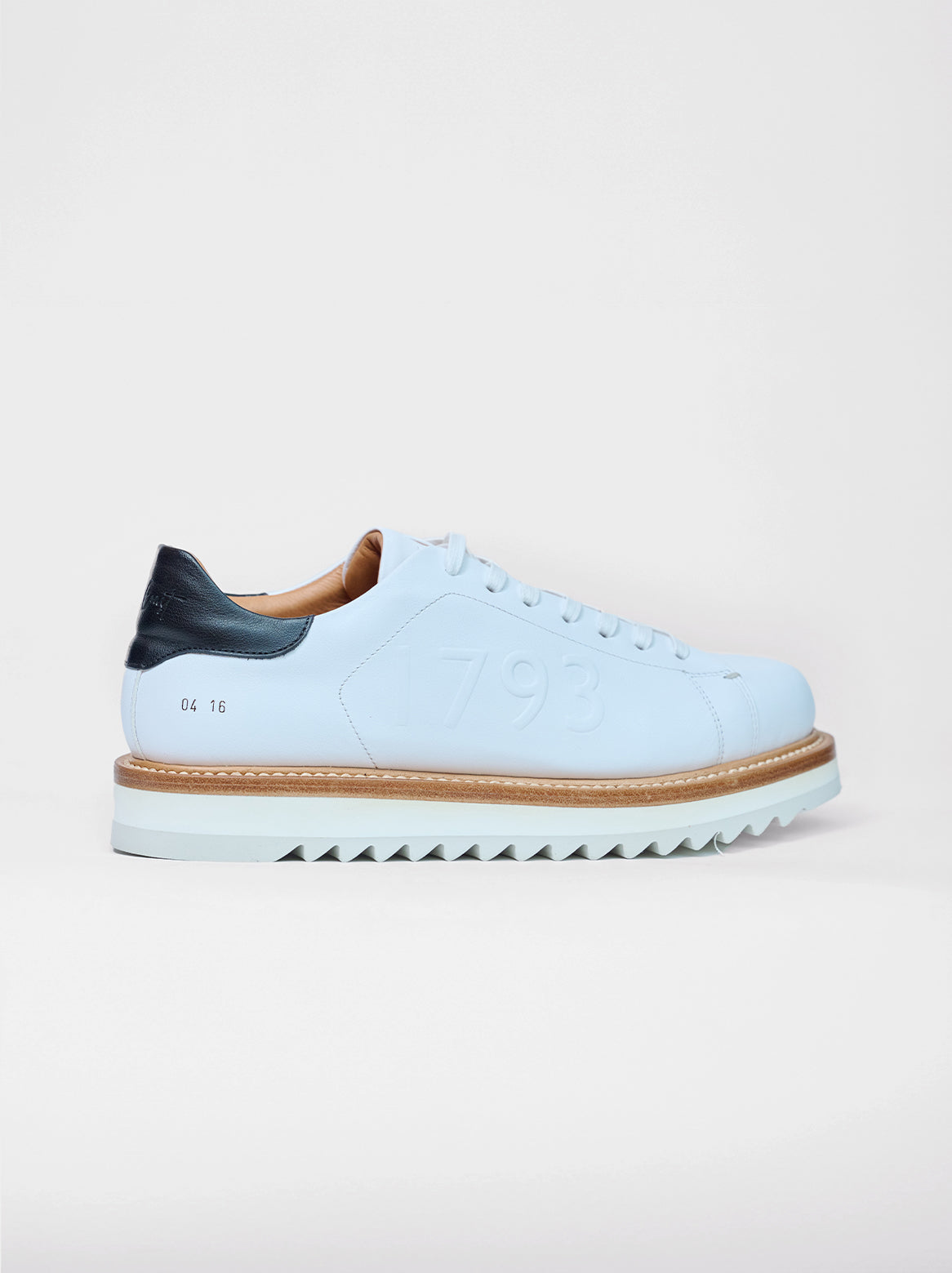 Silvio rahmengenähter Sneaker Weiß – Seitenansicht