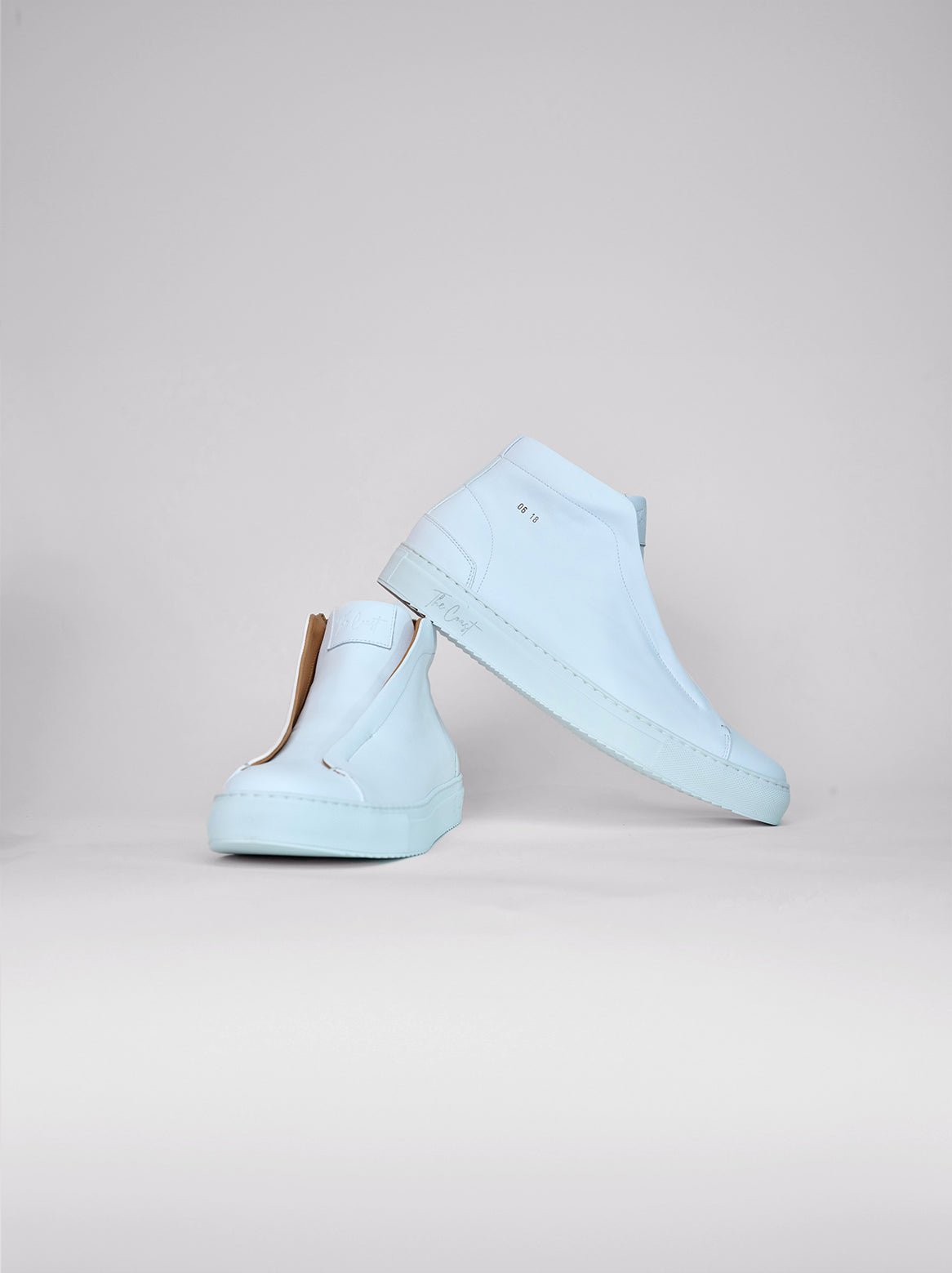 Jensi High Top Sneaker Weiß – gestapelte Darstellung 